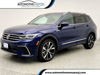 Used 2024 Volkswagen Tiguan SEL R-Line w/ MDO Package, Two-Row