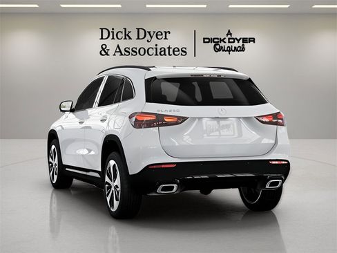 Used 2026 Mercedes-Benz GLA 250 image 16