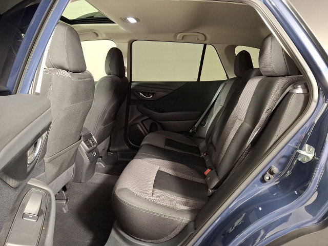 Used 2025 Subaru Outback Premium AWD/4WD image 13