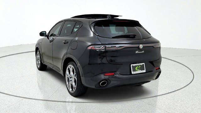 Used 2024 Alfa Romeo Tonale Veloce AWD/4WD image 7