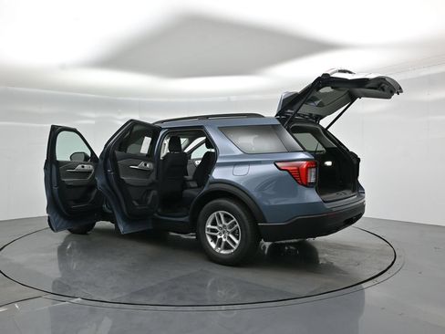 New 2026 Ford Explorer Active RWD image 32