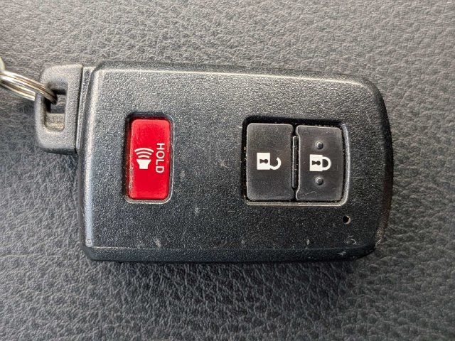 Used 2020 Toyota Tacoma TRD Off-Road AWD/4WD image 27