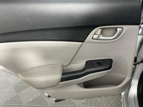 Used 2015 Honda Civic LX image 9