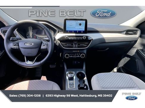 Used 2022 Ford Escape SE w/ Convenience Package FWD image 13