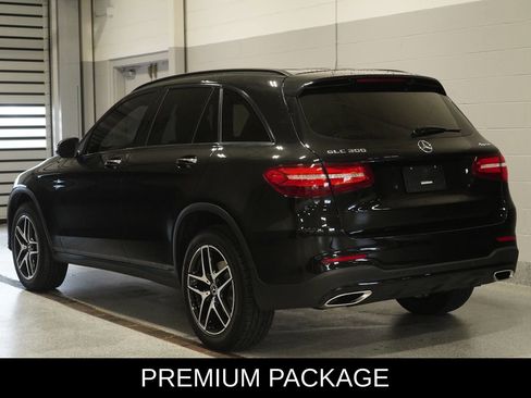 Used 2018 Mercedes-Benz GLC 300 4MATIC image 4