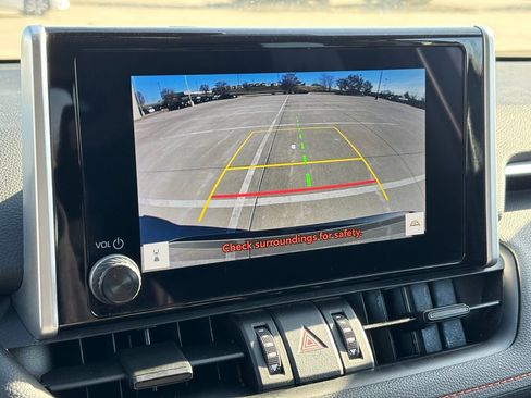 Used 2024 Toyota RAV4 Adventure image 22