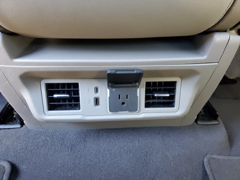 Used 2025 GMC Sierra 1500 SLT RWD image 14