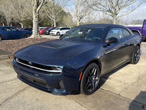 New 2026 Dodge Charger Daytona Scat Pack image 3