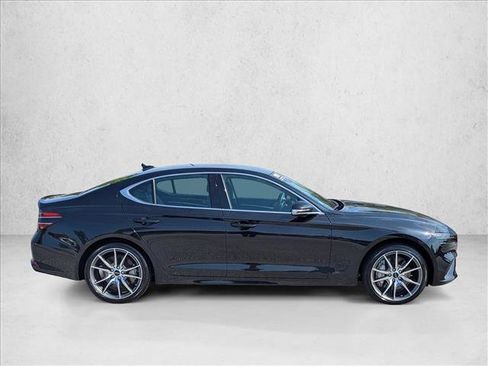 Used 2025 Genesis G70 2.5T AWD/4WD image 4