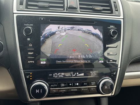 Used 2018 Subaru Outback 2.5i Limited image 13