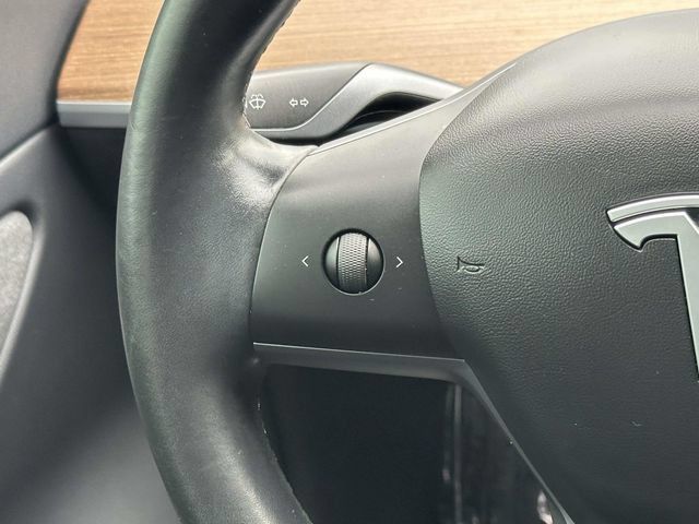 Used 2019 Tesla Model 3 Standard Range Plus RWD image 24