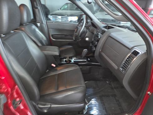 Used 2011 Ford Escape Limited image 26