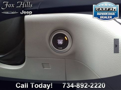 Used 2018 Chrysler Pacifica Touring-L Plus w/ Tire & Wheel Group image 24