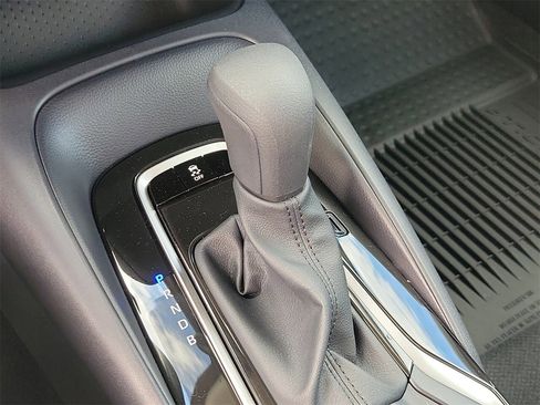 Used 2026 Toyota Corolla LE image 27