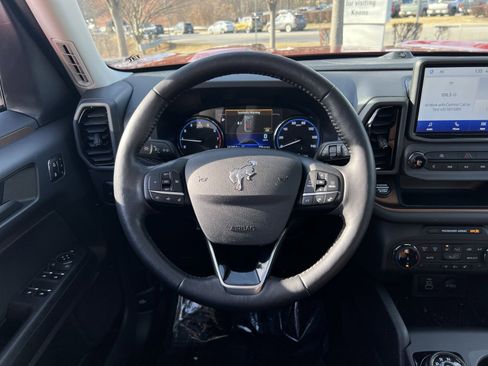 Used 2023 Ford Bronco Sport Outer Banks w/ Tech Package image 16