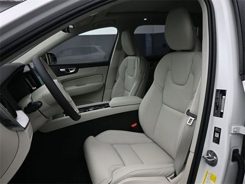 New 2026 Volvo XC60 B5 Ultra w/ Protection Package Premier image 9