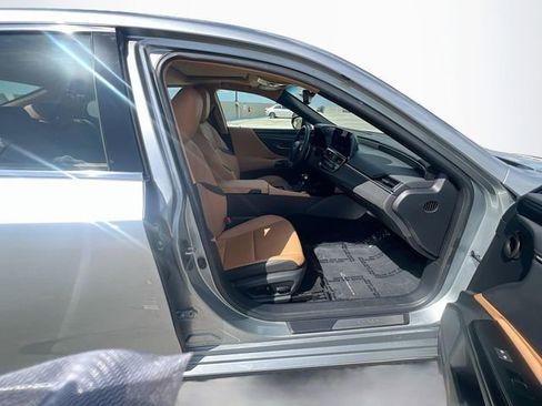 Used 2023 Lexus ES 350 w/ Accessory Package (Z1) image 30