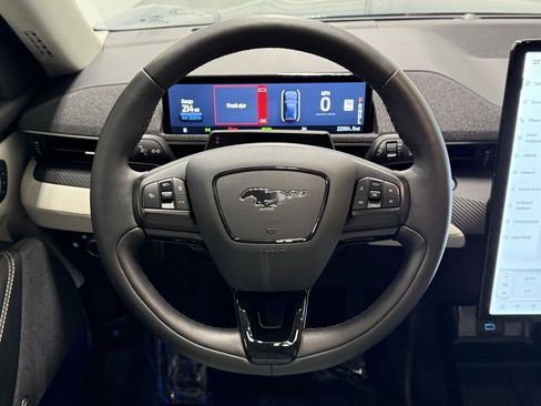 Used 2021 Ford Mustang Mach-E Premium image 16