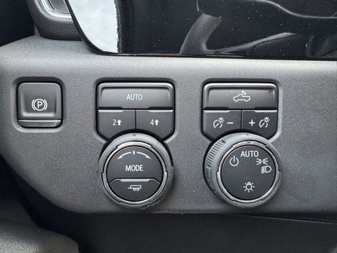 New 2025 Chevrolet Silverado 1500 LT w/ Protection Package image 30