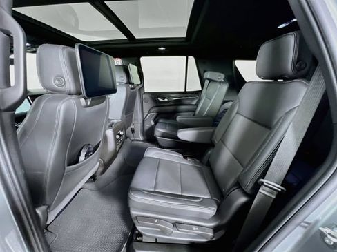 Used 2024 GMC Yukon Denali w/ Advanced Technology Package AWD/4WD image 24