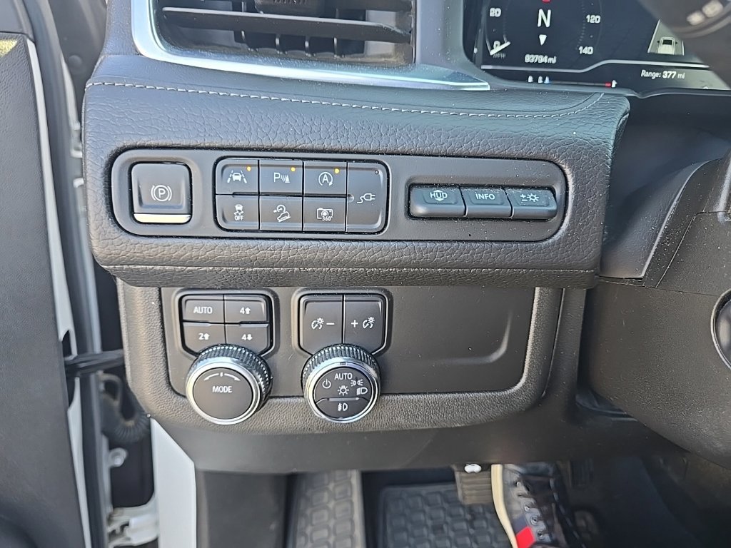 Used 2022 GMC Yukon XL Denali AWD/4WD image 23