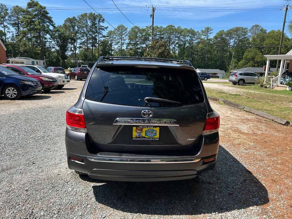 Used 2012 Toyota Highlander Limited w/ Tow Pkg AWD/4WD image 6