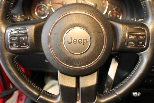 Used 2017 Jeep Wrangler Unlimited Rubicon w/ Cold Weather Group AWD/4WD image 19