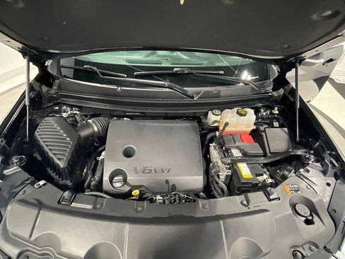 Used 2023 Chevrolet Traverse LT image 42