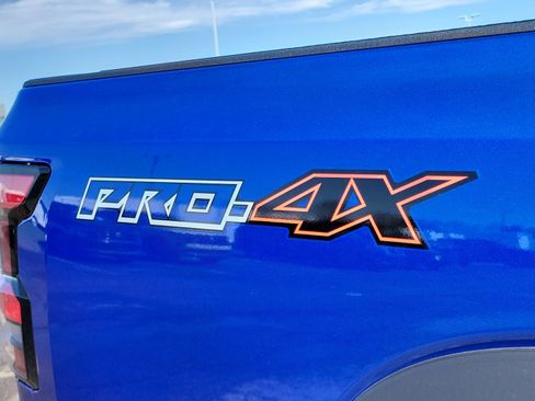 Used 2025 Nissan Frontier PRO-4X w/ Pro Premium Package image 6