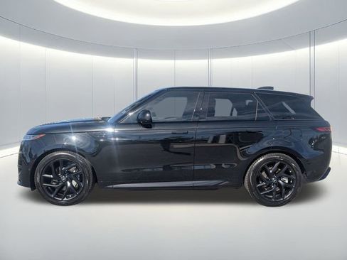 Used 2025 Land Rover Range Rover Sport Dynamic SE image 8