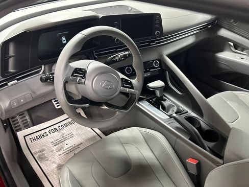 New 2025 Hyundai Elantra Sport image 12