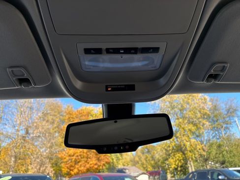 Used 2021 Chevrolet Colorado LT w/ LT Convenience Package image 22