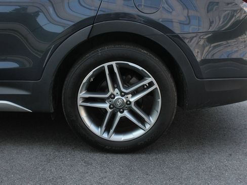 Used 2017 Hyundai Santa Fe Limited AWD/4WD image 10