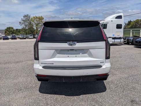 Used 2024 Cadillac Escalade Sport Platinum w/ Heavy-Duty Trailer Package AWD/4WD image 5