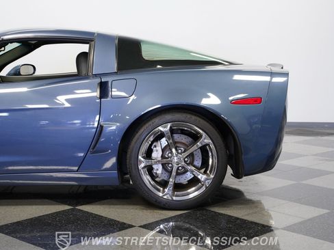 Used 2011 Chevrolet Corvette Grand Sport RWD image 25