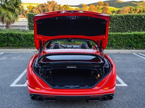 Used 2016 Ferrari California T image 29