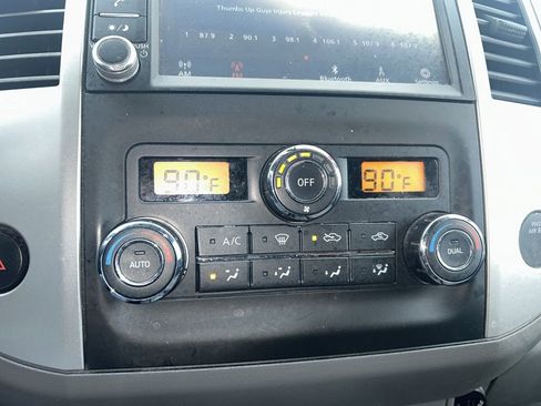 Used 2021 Nissan Frontier SV w/ Midnight Edition Floor Mats image 14