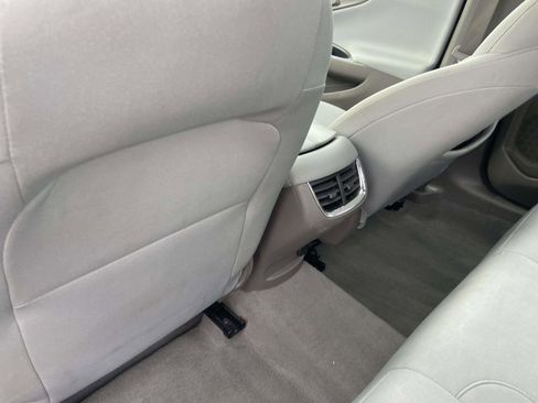 Used 2024 Chevrolet Malibu LT image 4