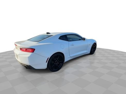 Certified 2018 Chevrolet Camaro LT w/ Technology Package image 8