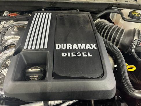 Used 2025 GMC Sierra 1500 AT4 w/ AT4 Premium Package image 10