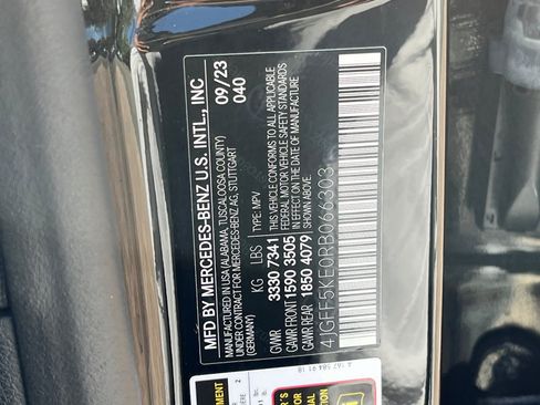 Used 2024 Mercedes-Benz GLS 450 4MATIC image 10