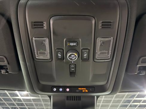 Certified 2025 GMC Yukon Denali image 24