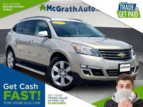 Used 2016 Chevrolet Traverse LT w/ Style and Technology Package FWD image 1