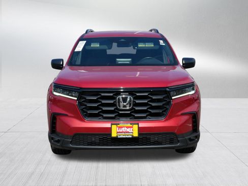Certified 2025 Honda Pilot Sport image 2