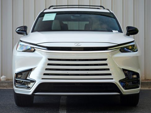 Used 2024 Lexus TX 500h AWD w/ Technology Package image 7