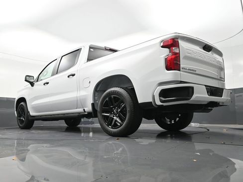Used 2024 Chevrolet Silverado 1500 Custom image 27