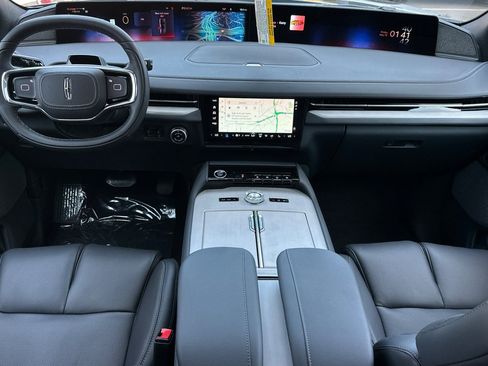 New 2026 Lincoln Navigator Reserve w/ Jet Appearance Package AWD/4WD image 12