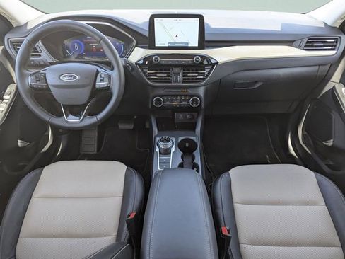 Used 2022 Ford Escape Titanium w/ Titanium Premium Package image 21