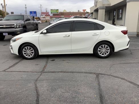 Used 2021 Kia Forte Sedan image 14