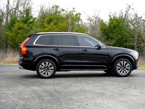 Used 2020 Volvo XC90 T5 Momentum w/ Protection Package Premier image 5